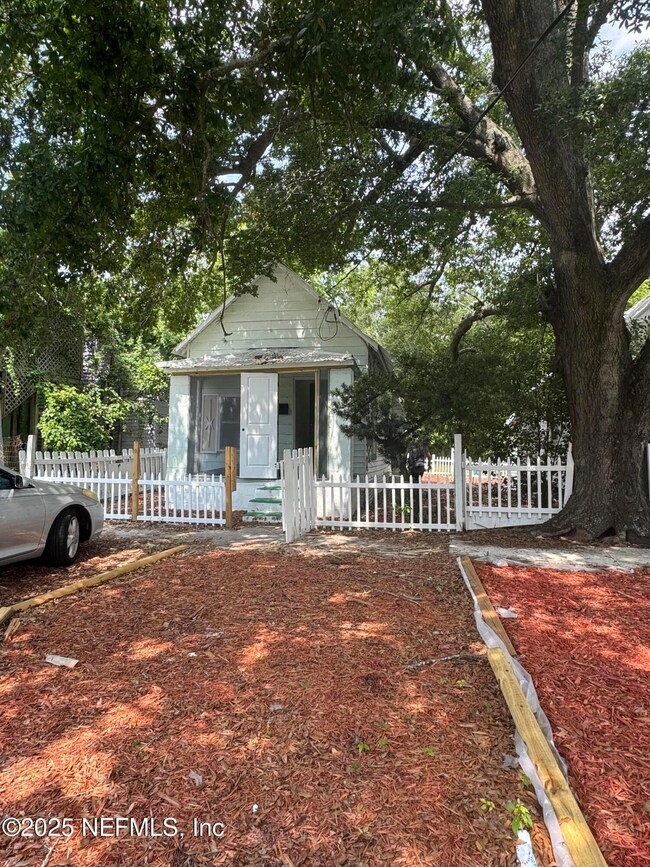 950 Spearing St, Jacksonville, FL 32206 - photo 7