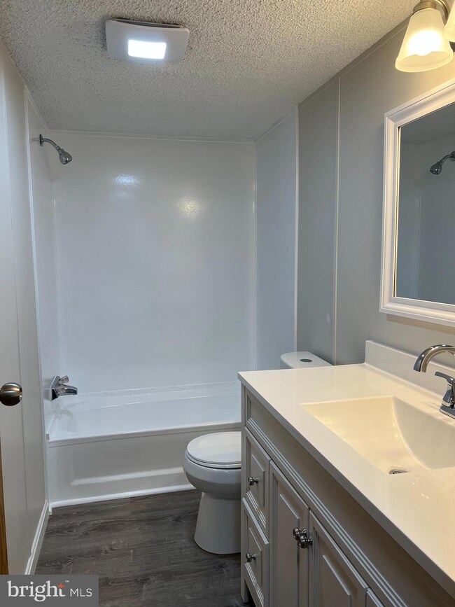 1044 Mt Zion Marlboro Rd, Lothian, MD 20711 - photo 6