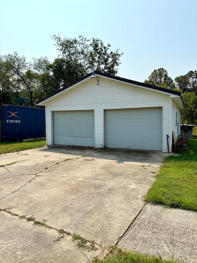 690 Floyd Switch Estesburg Rd, Eubank, KY 42567 - photo 3