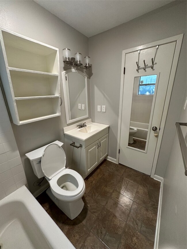 436 Arlington St, Houston, TX 77007 - photo 7