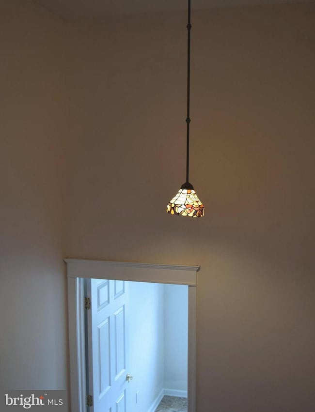 640 Knightsbridge Dr, Hagerstown, MD 21740 - photo 4