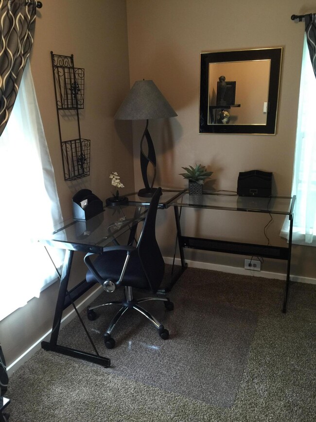 917 East Apt bed 3
