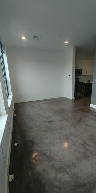 22 Mechanic St unit 302, Quincy, MA 02169 - photo 5