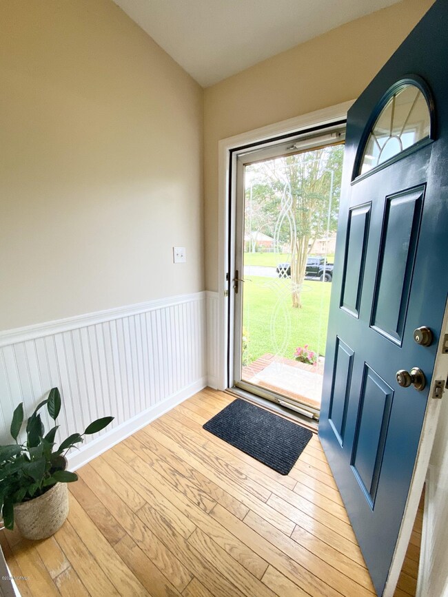 103 Linda Loop, Jacksonville, NC 28546 - photo 3