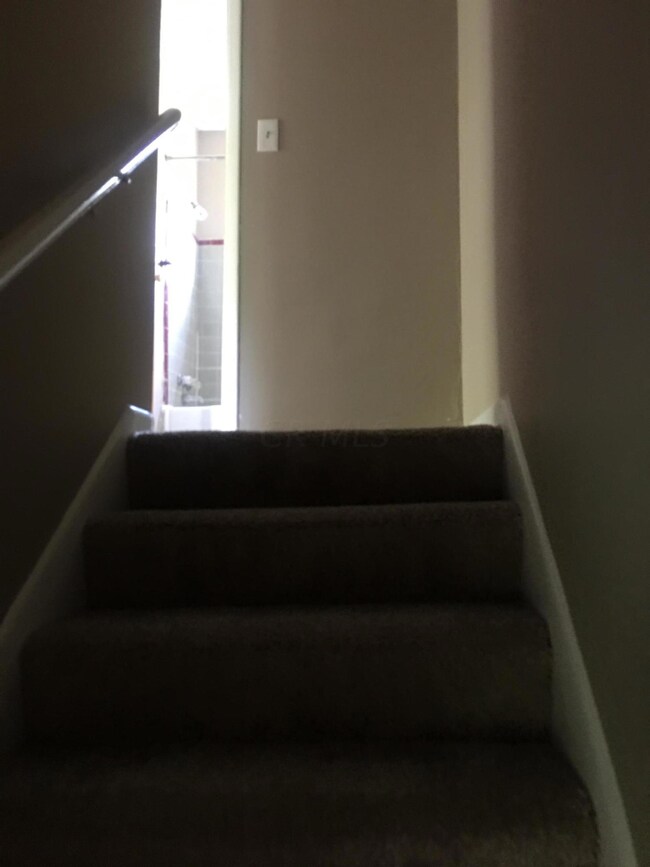 857 Regina Ct unit B, Columbus, OH 43204 - photo 7