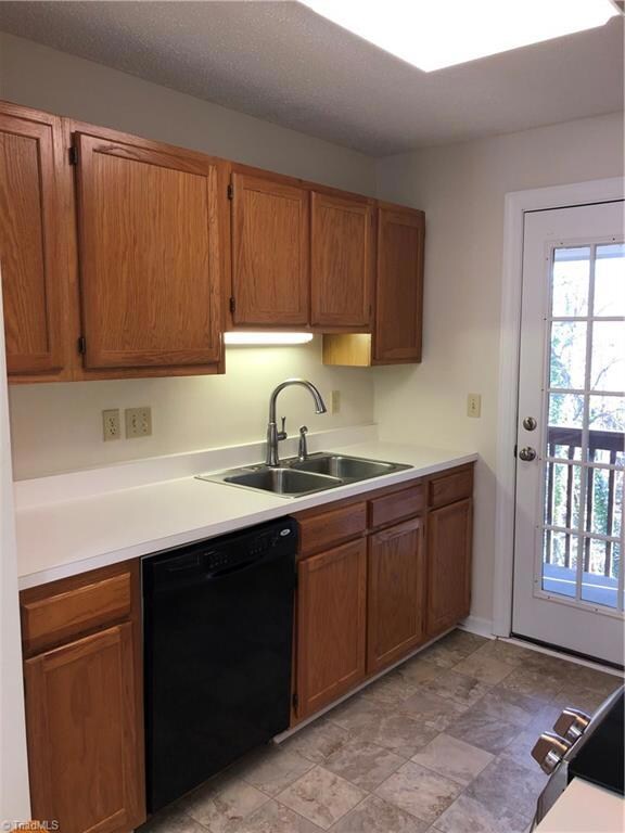 416 Liberty Place unit 416, Archdale, NC 27263 - photo 7