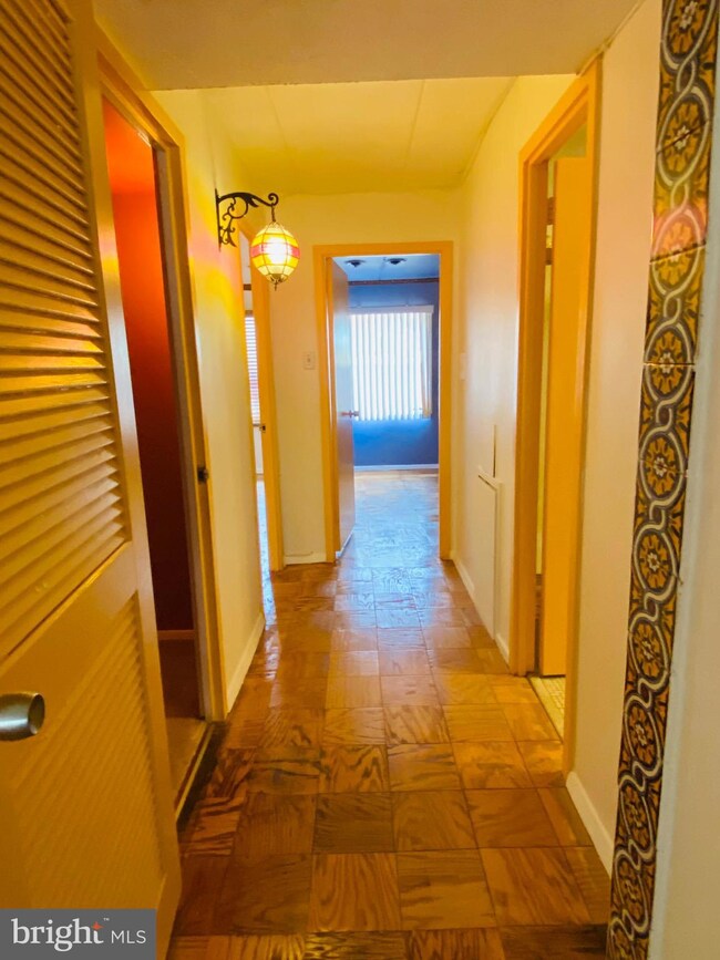 2618 Redcoat Dr unit 183 1B, Alexandria, VA 22303 - photo 6