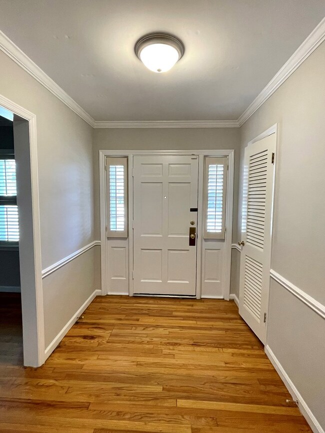 2103 Robinhood Rd, Albany, GA 31707 - photo 6