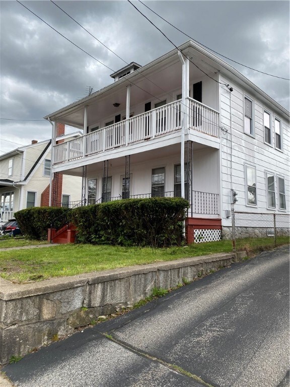 1215 Park Ave, Woonsocket, RI 02895 - photo 3