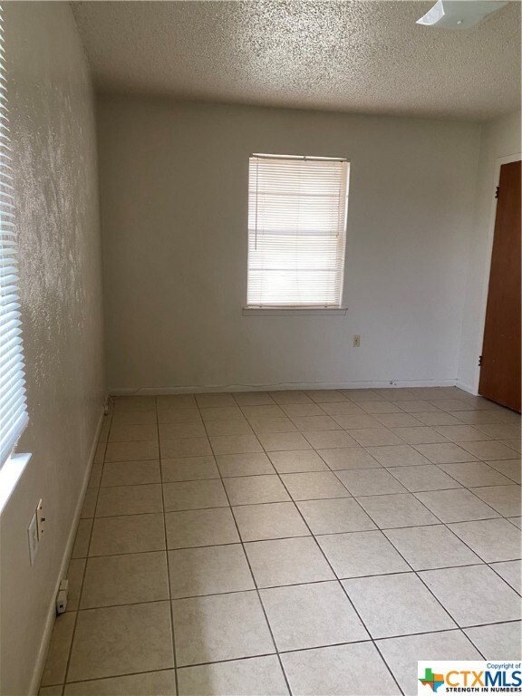 917 Randa St, Copperas Cove, TX 76522 - photo 6