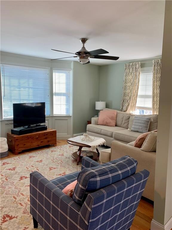 23 Vaughan Ave, Newport, RI 02840 - photo 6