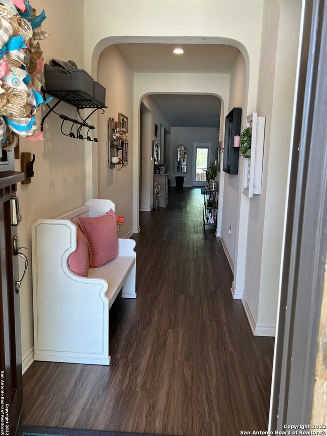 11204 Hill Top Bend, Helotes, TX 78023 - photo 5