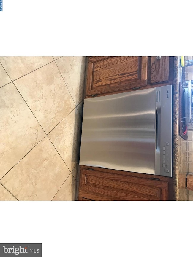 6 Patricia Way, Kendall Park, NJ 08824 - photo 7