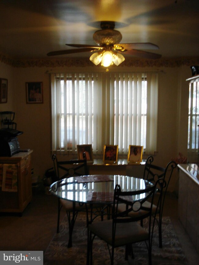 3906 Flowerton Rd, Baltimore, MD 21229 - photo 7