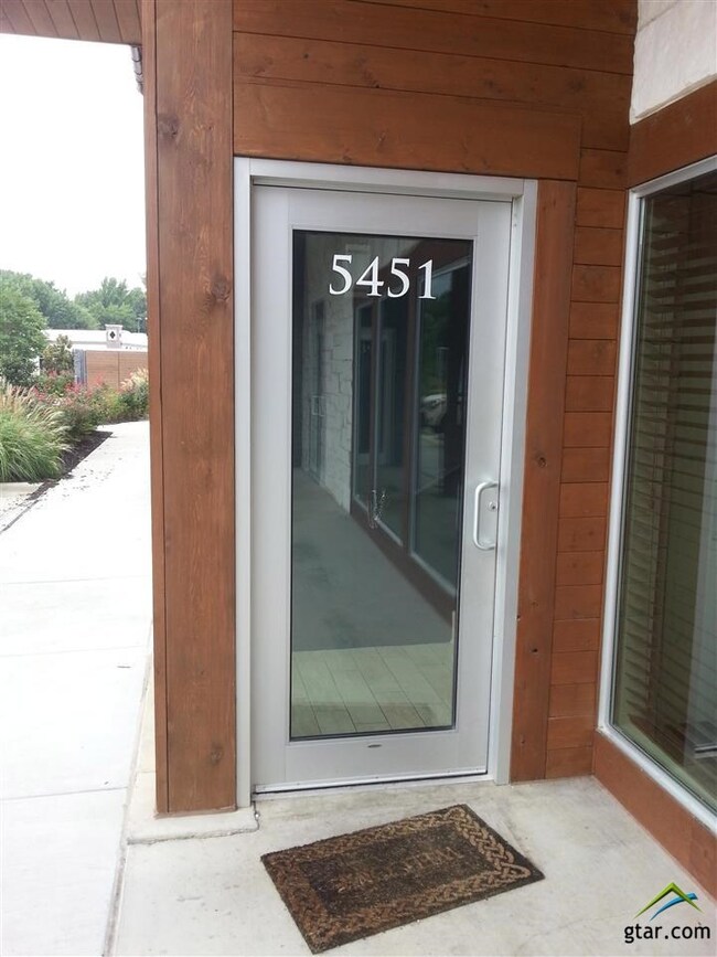 5451 S Donnybrook Ave, Tyler, TX 75703 - photo 2