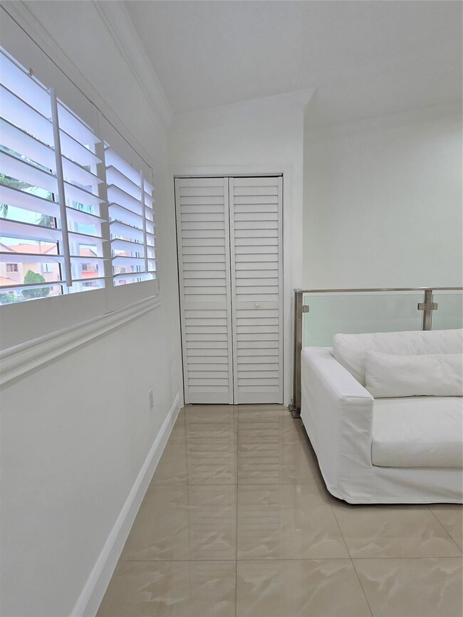 7895 W 29th Ln unit 20216, Hialeah, FL 33018 - photo 6