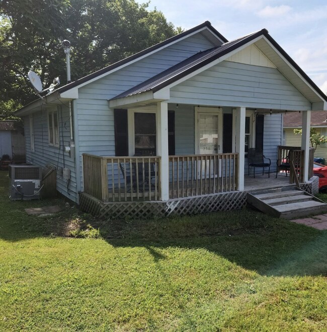 256 Walker St, Manchester, TN 37355 - photo 2