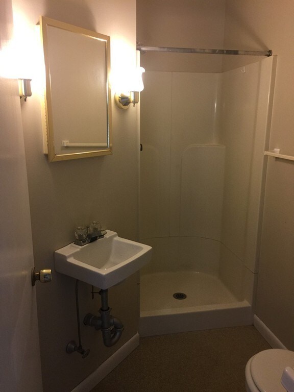 118 Meadow St unit 2, Chicopee, MA 01013 - photo 3