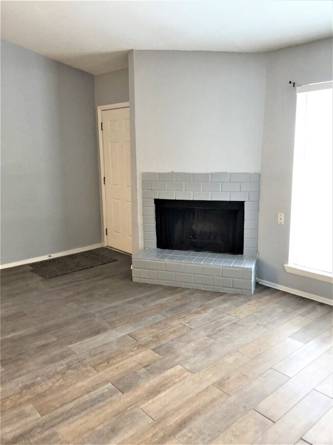 7813 Challie Ln unit 7813, Houston, TX 77088 - photo 3