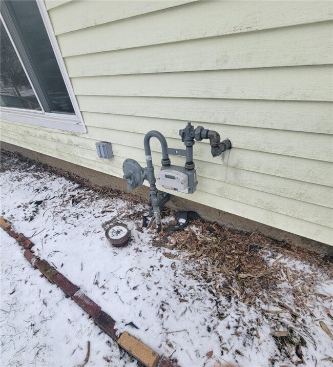 1334 Beverly Rd, McKeesport, PA 15133 - photo 6