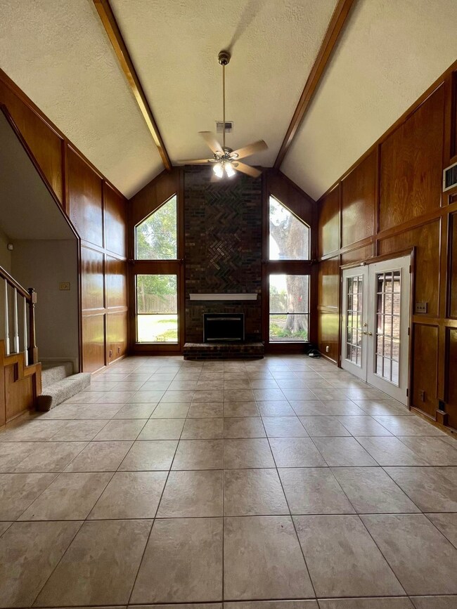 3 Inwood Cir, Bay City, TX 77414 - photo 5