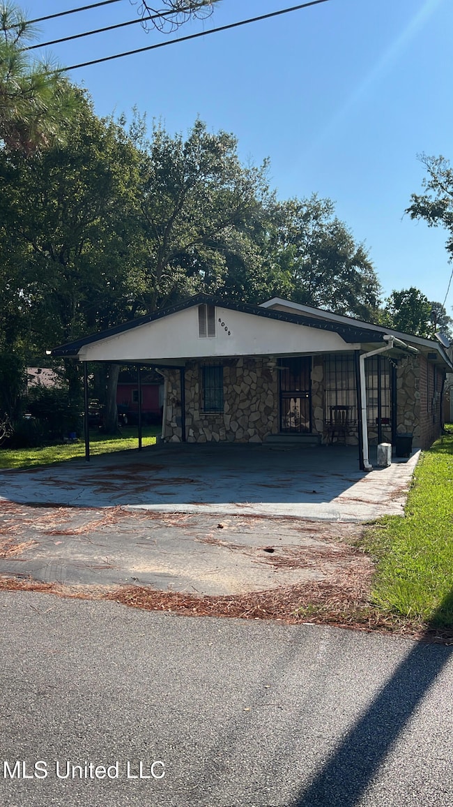 8A4E6E03-4DA2-4F43-817D-B0DD1D7E0405