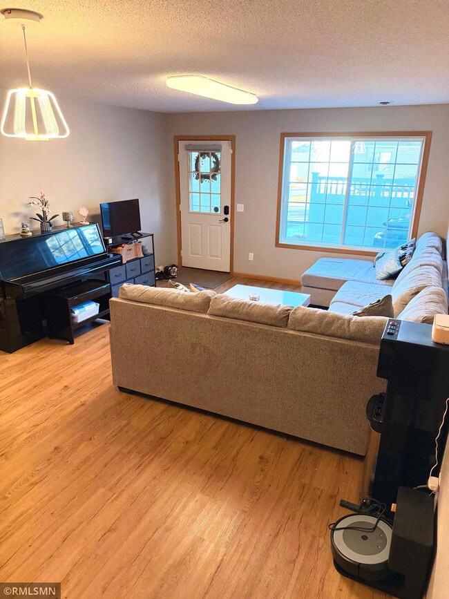 11568 Elmwood Ave N, Champlin, MN 55316 - photo 6