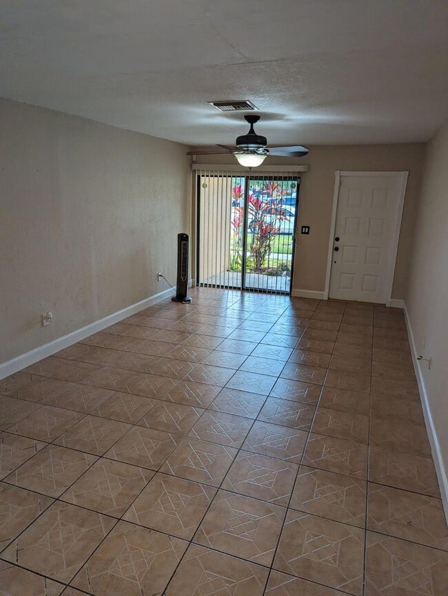 5969 Forest Hill Blvd unit 3, West Palm Beach, FL 33415 - photo 7