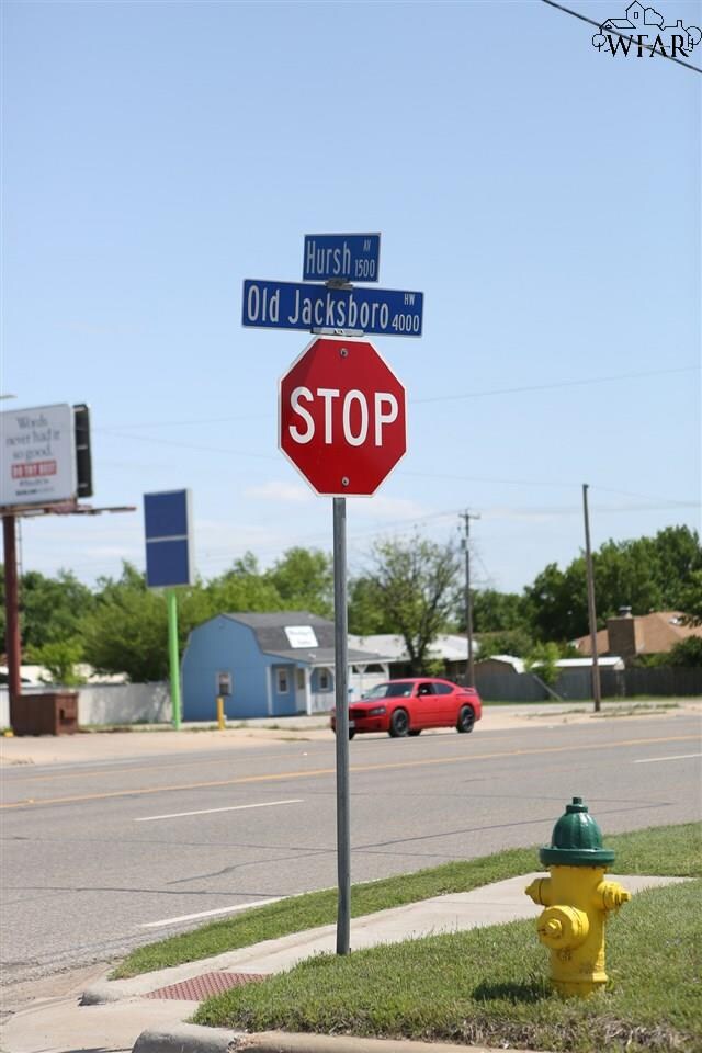 1506 Hursh Ave, Wichita Falls, TX 76302 - photo 4