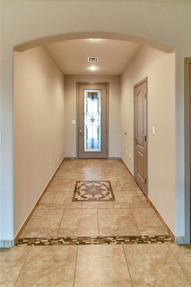 1065 La Bajada Dr, Alamogordo, NM 88310 - photo 5