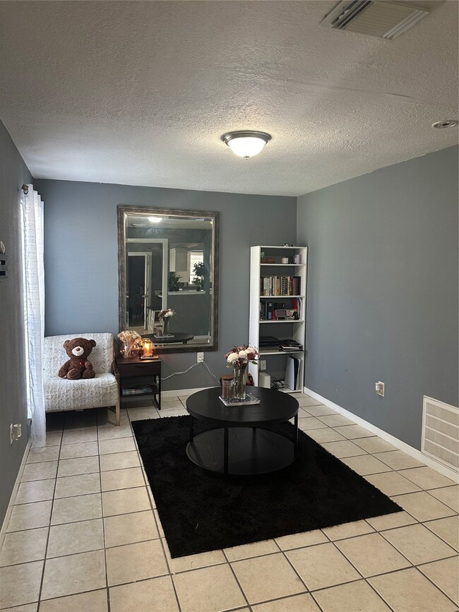 4515 Oak Shadows Dr, Houston, TX 77091 - photo 6