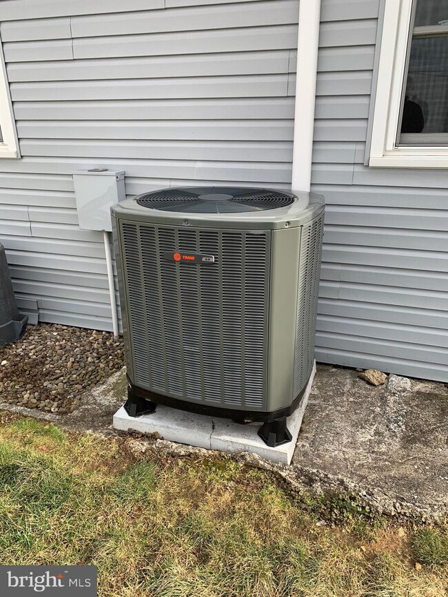 525 Dreibelbis Mill Rd, Shoemakersville, PA 19555 - photo 6