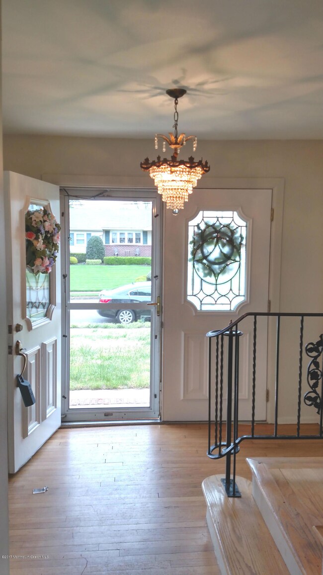 8 Kingsport Dr, Howell, NJ 07731 - photo 2