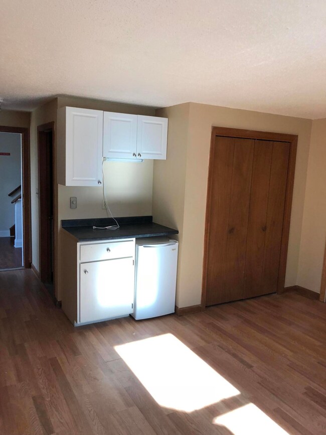 791 Pitchers Way unit 2, Hyannis, MA 02601 - photo 3