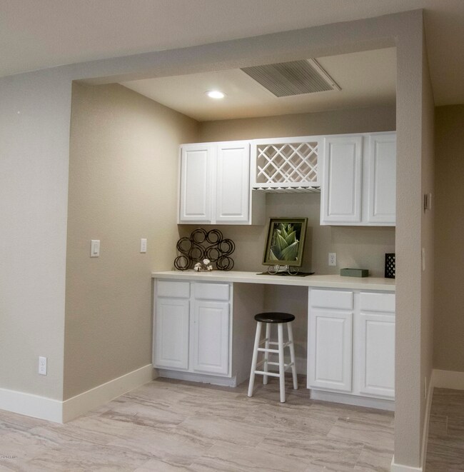 6854-E-Vernon-Ave017