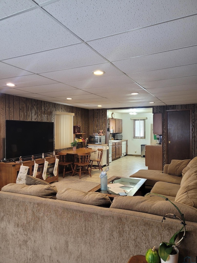 2217 S Maple St, Sioux City, IA 51106 - photo 7