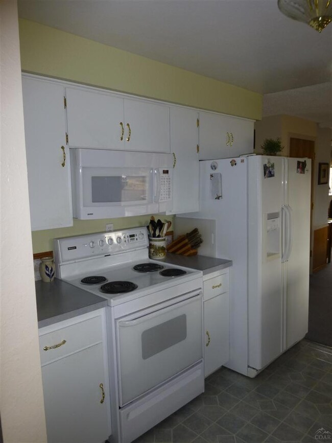 unlisted-address, Bend, OR 97701 - photo 6