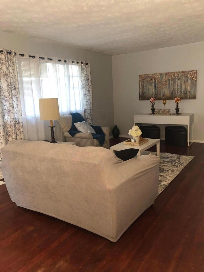 532 Westphal Ave, Columbus, OH 43213 - photo 3