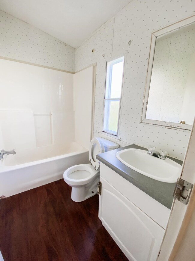 2294 Fm 980 Rd unit C, Huntsville, TX 77320 - photo 6