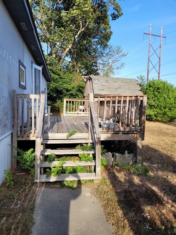 6 Leboeuf St, Acushnet, MA 02743 - photo 5