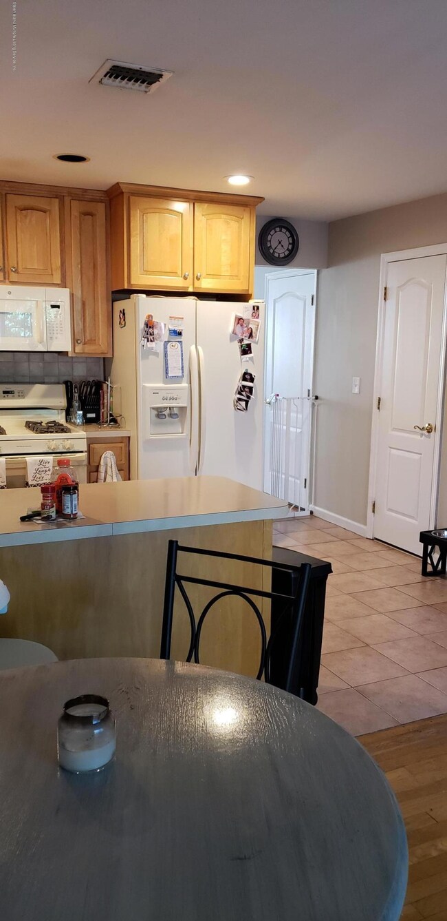 3 Daniella Ct, Staten Island, NY 10314 - photo 7