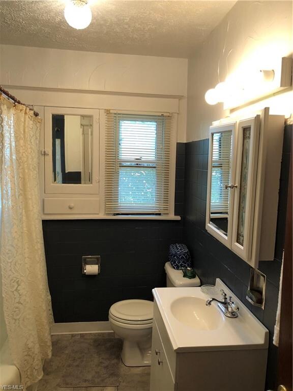 1617 Goodyear Blvd, Akron, OH 44305 - photo 5