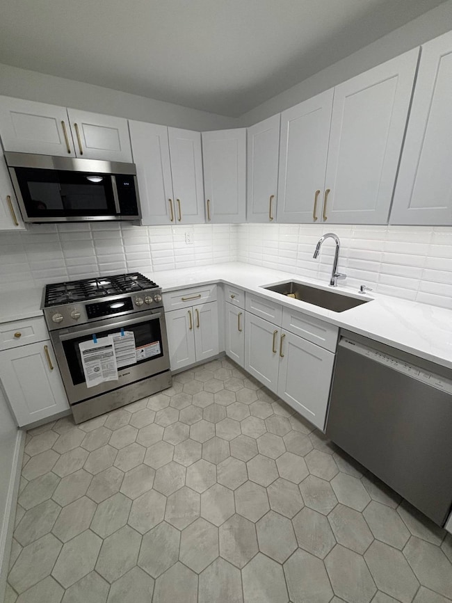 The Bay Club unit 4Z2, Bayside, NY 11360 - photo 6