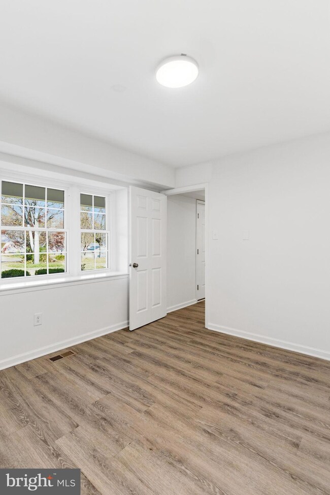 13203 Iris Ct, Bowie, MD 20715 - photo 7