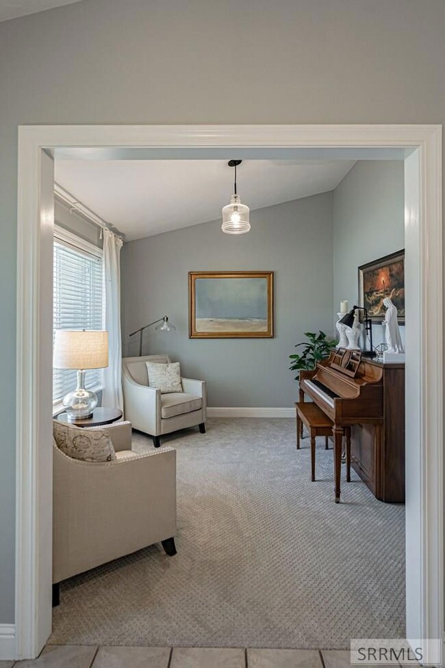 Office/ Den