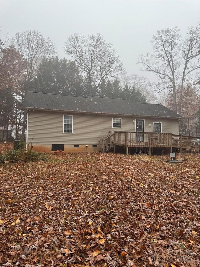 155 Brookview Rd, Statesville, NC 28625 - photo 4