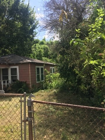 6615 De Priest St, Houston, TX 77091 - photo 2