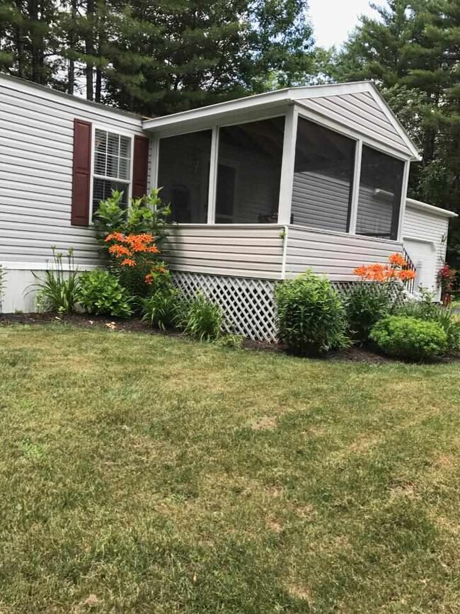 106 Goldfinch Ln, Center Conway, NH 03813 - photo 2