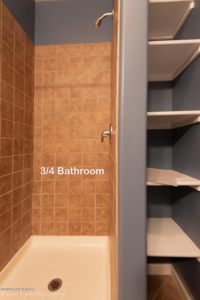 3/4 bathroom shower