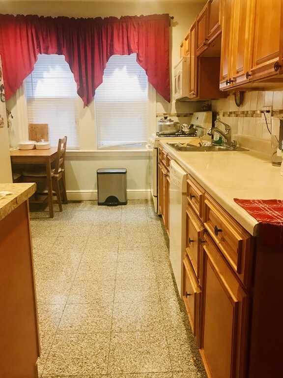 29 Stellman Rd unit 1, Roslindale, MA 02131 - photo 4